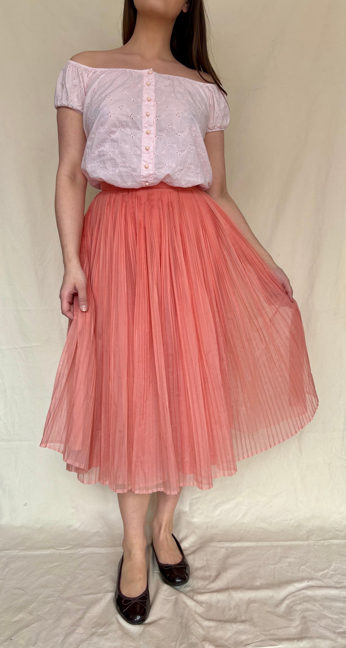 1960s pink accordion pleat skirt
