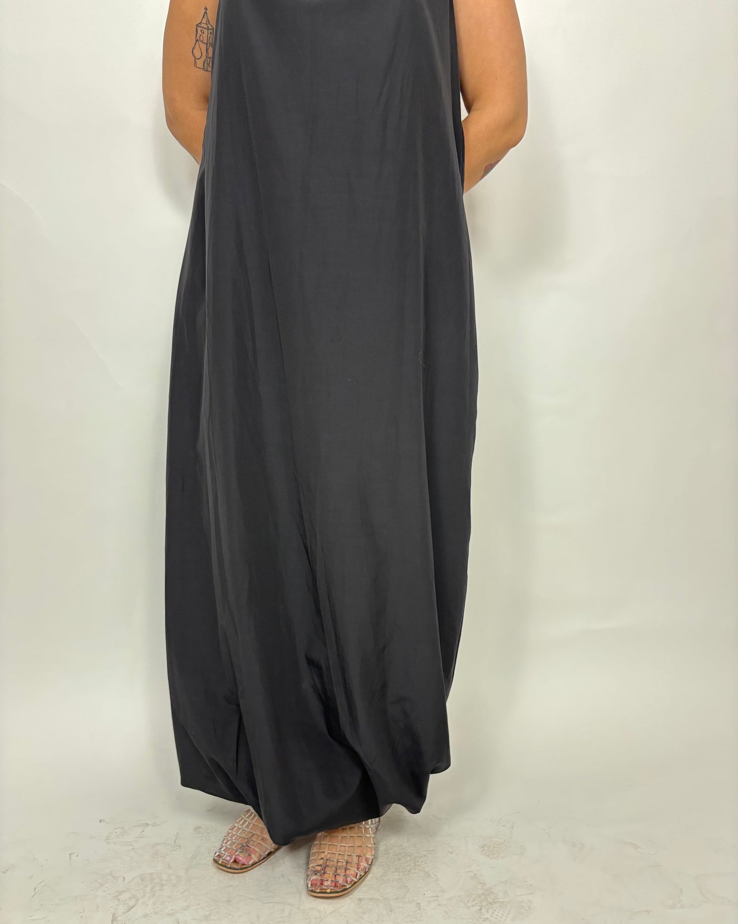 y2k DKNY black loose maxi dress with bubble hem