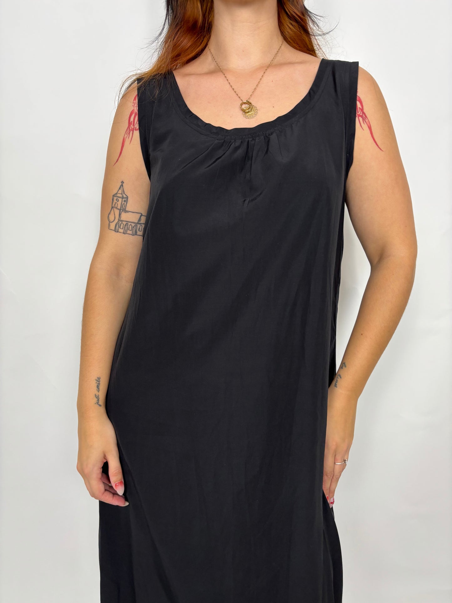 y2k DKNY black loose maxi dress with bubble hem