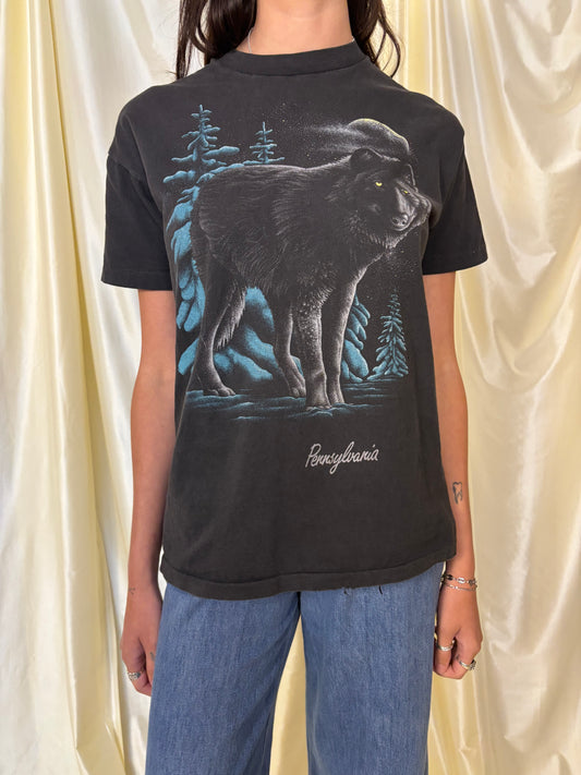 Wolf tee
